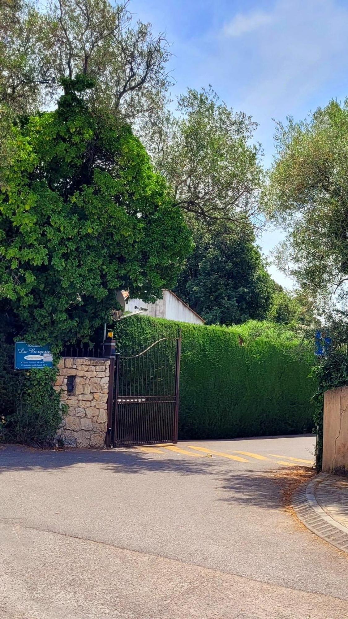 Studio Climatise, Vue Imprenable-Wifi Vence Exteriör bild